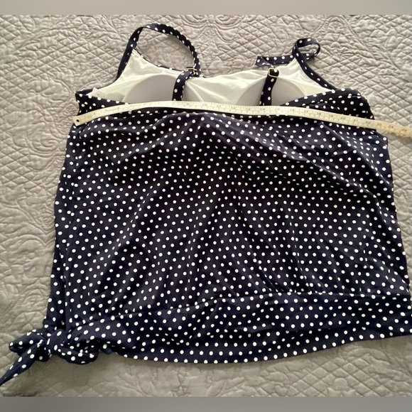 Navy polka dot side tie tankini. Size 20W - Picture 6 of 13